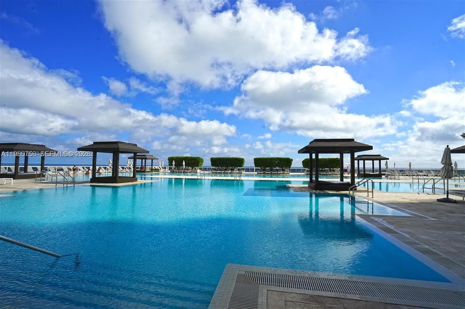 1800 S Ocean Dr # 2406, Hallandale Beach, FL 33009 photo 2