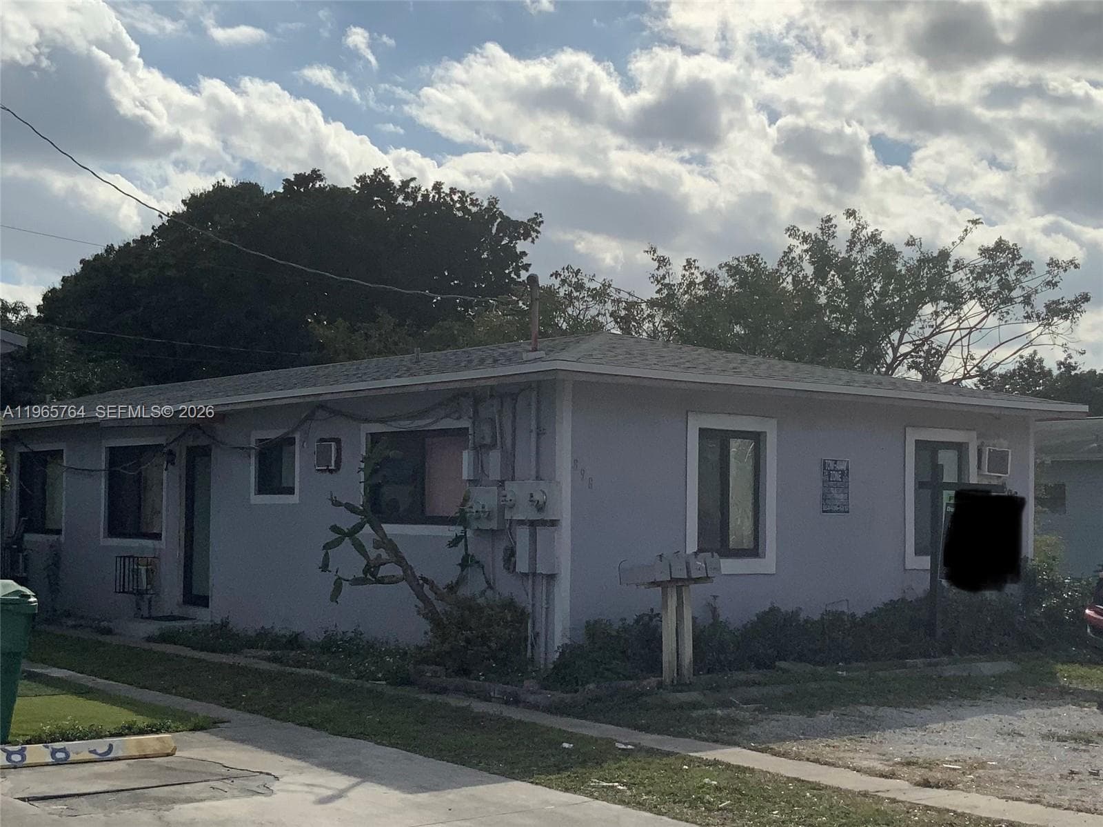 896 NW 103rd St, Miami, FL 33150 photo 2