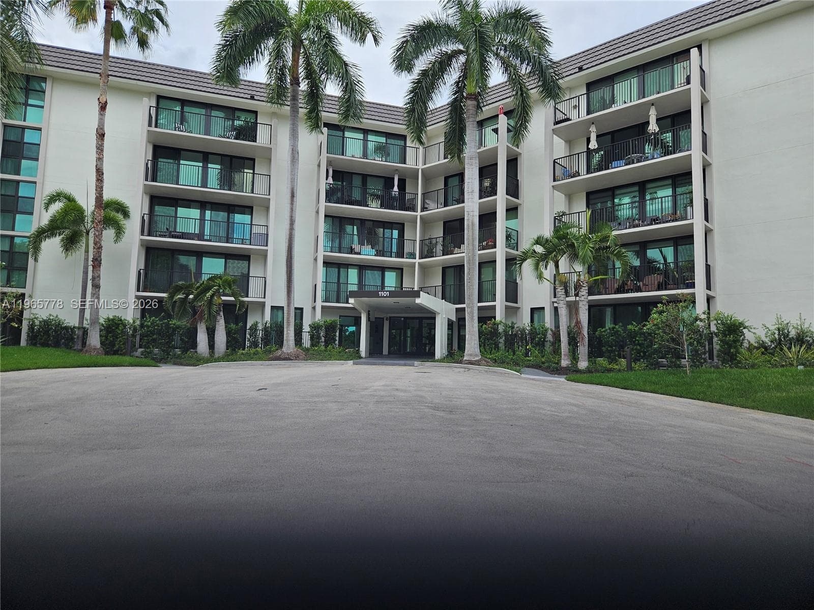 1101 River Reach Dr # 418, Fort Lauderdale, FL 33315 photo 4