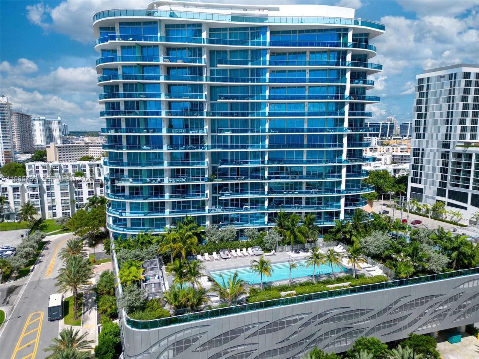 17550 Collins Ave # 1205, Sunny Isles Beach, FL 33160 photo 2
