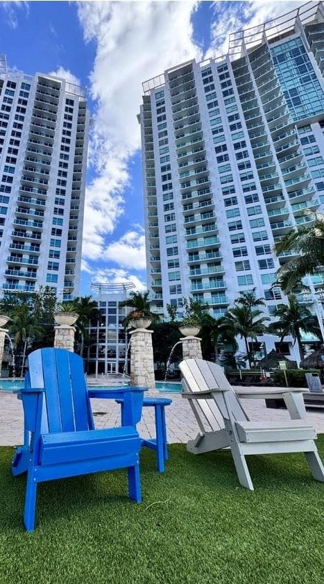 2681 N Flamingo Rd # 2302S, Sunrise, FL 33323 photo 2