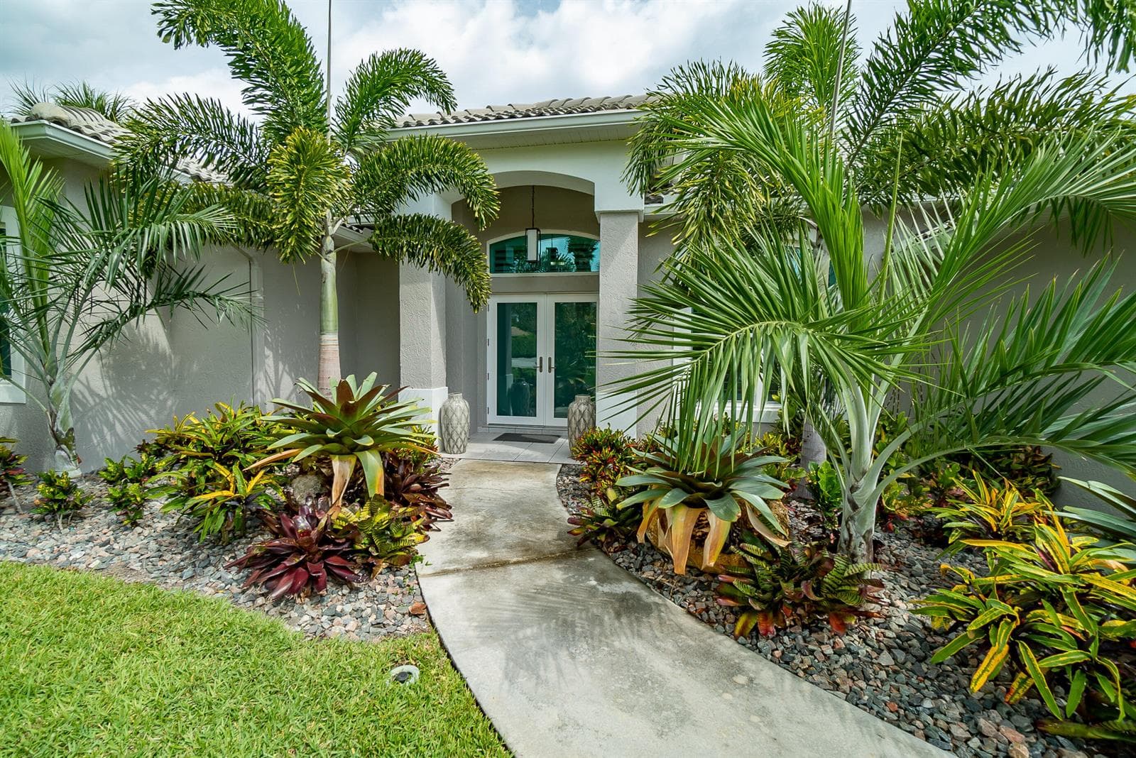 1714 Coconut Drive, Fort Pierce, FL 34949 photo 3