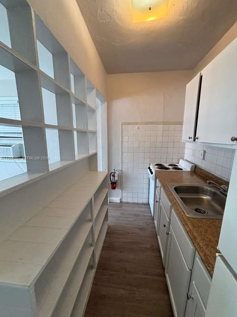 301 Sharar Ave # 4, Opa-Locka, FL 33054 photo 5