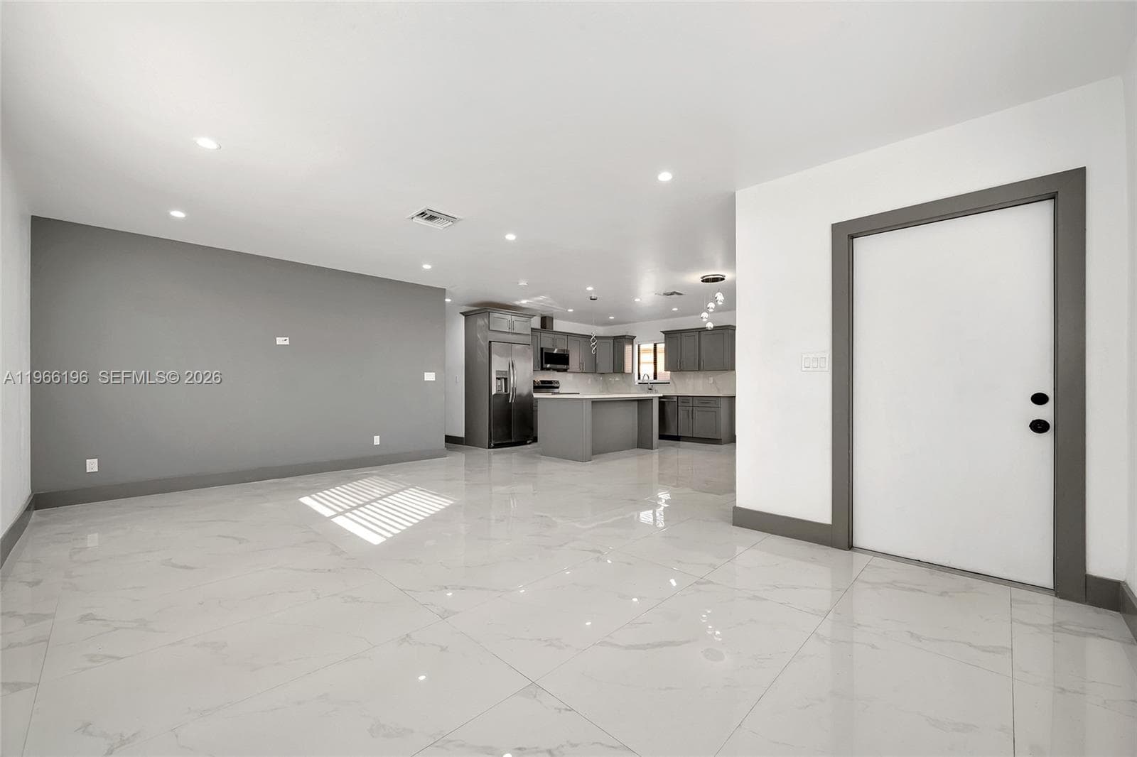 2221 Charleston St, Hollywood, FL 33020 photo 4