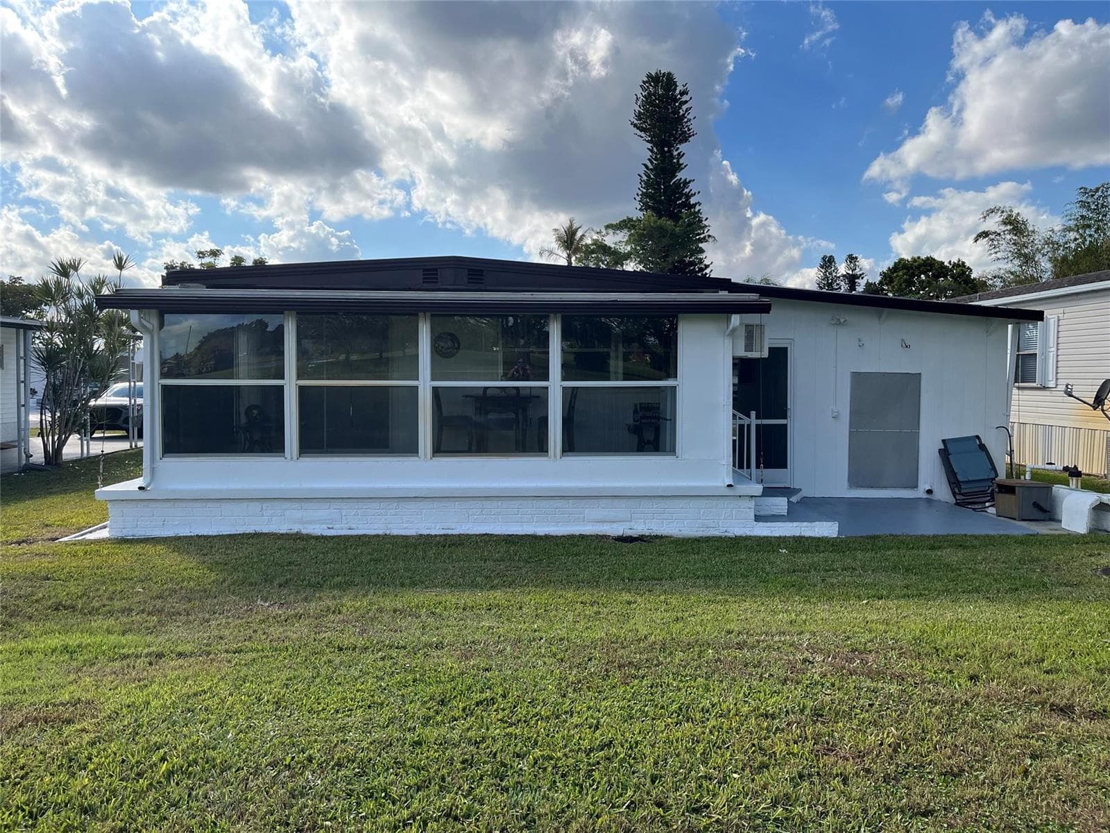 2196 SW 83rd Avenue, Davie, FL 33324 photo 4
