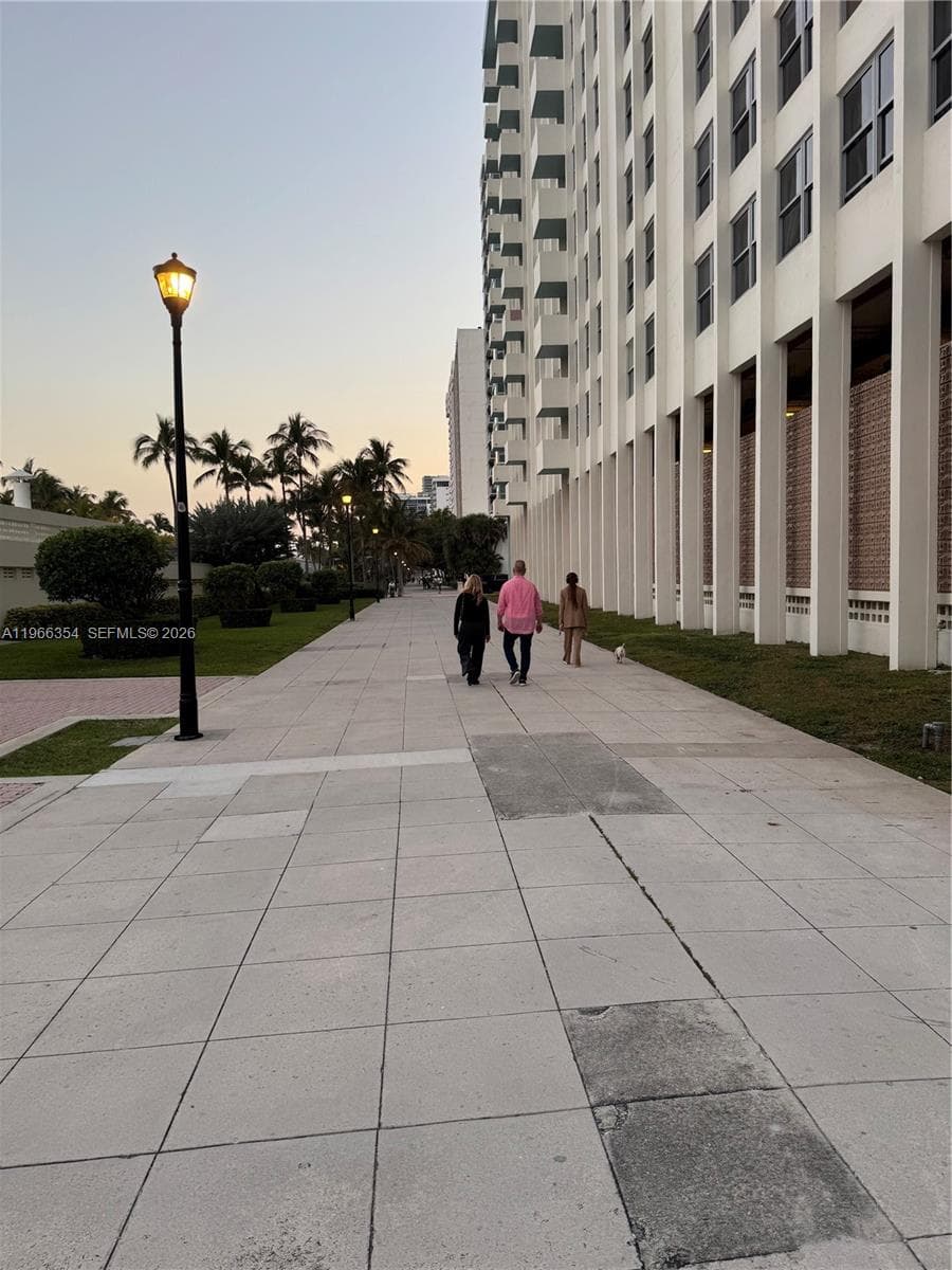 2899 Collins Ave # 936, Miami Beach, FL 33140 photo 5