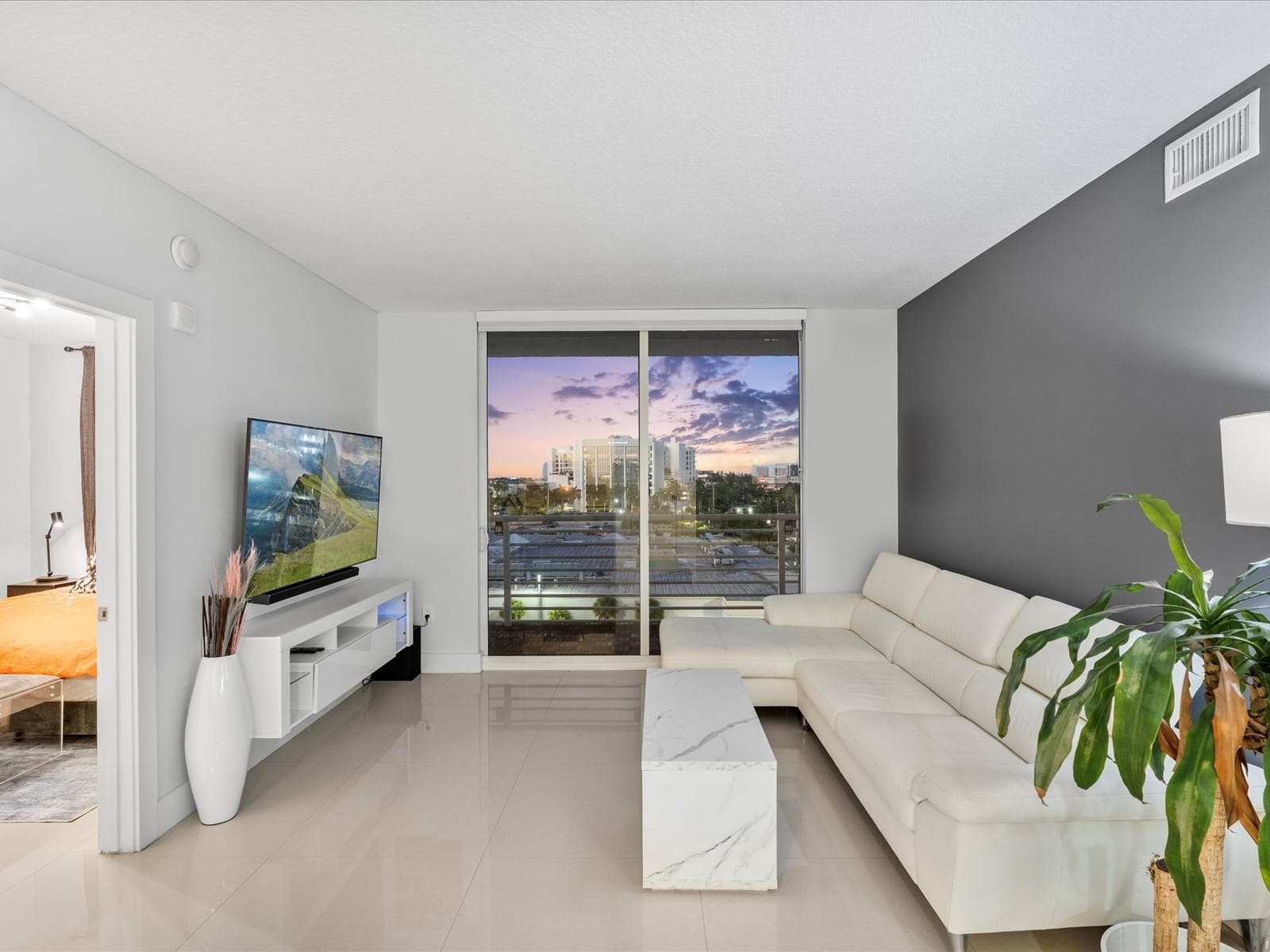 18800 NE 29th Avenue # 704, Aventura, FL 33180 photo 3