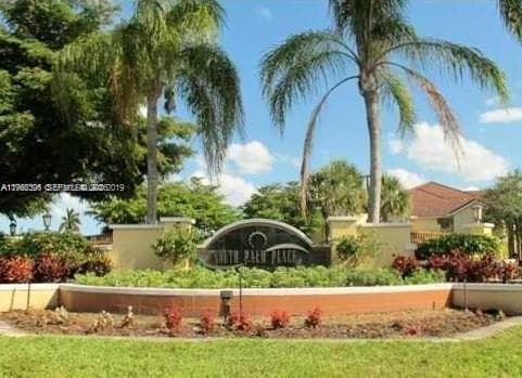 7610 Westwood Dr # 120, Tamarac, FL 33321