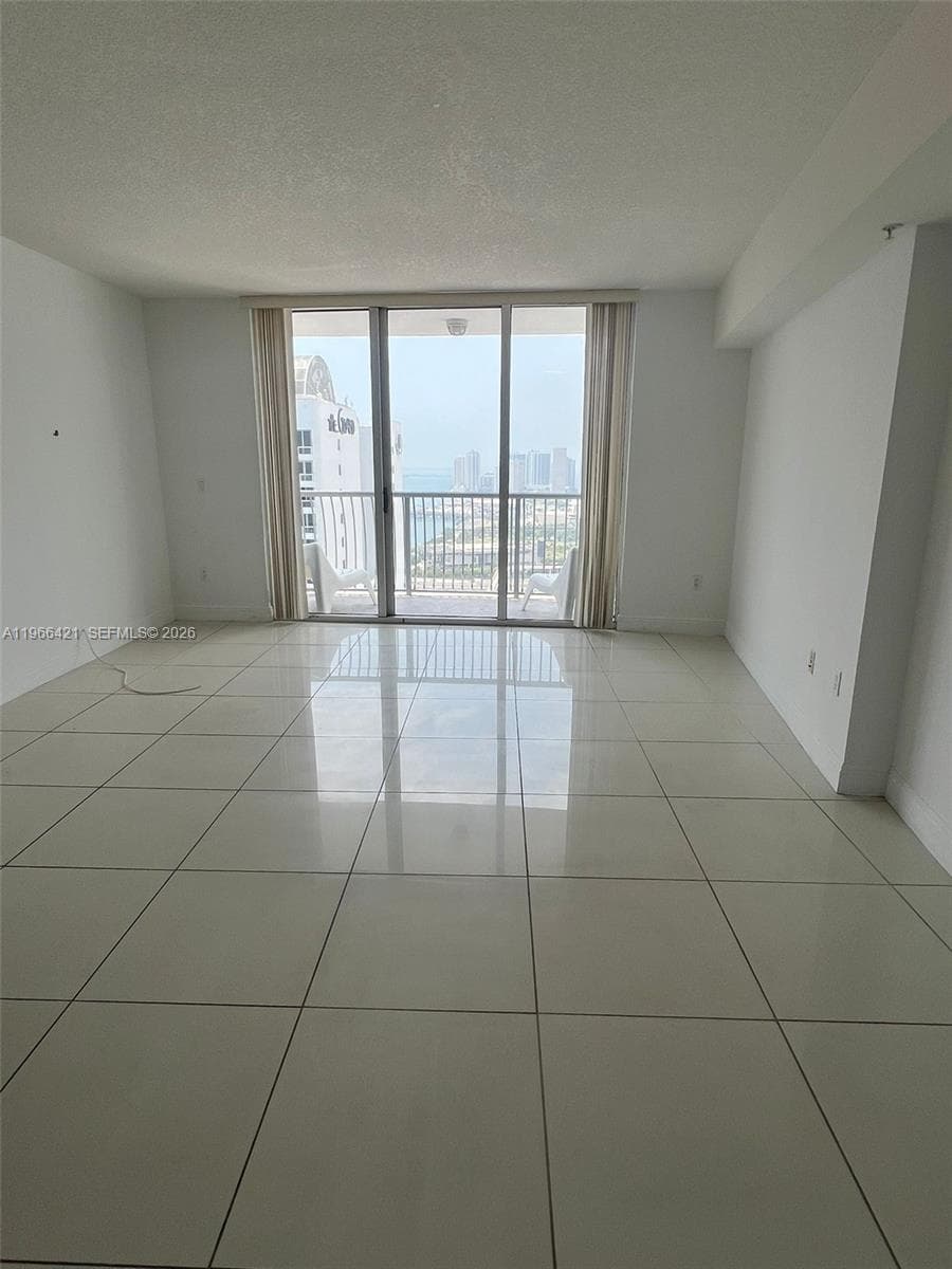 1750 N Bayshore Dr # 3808, Miami, FL 33132 photo 4