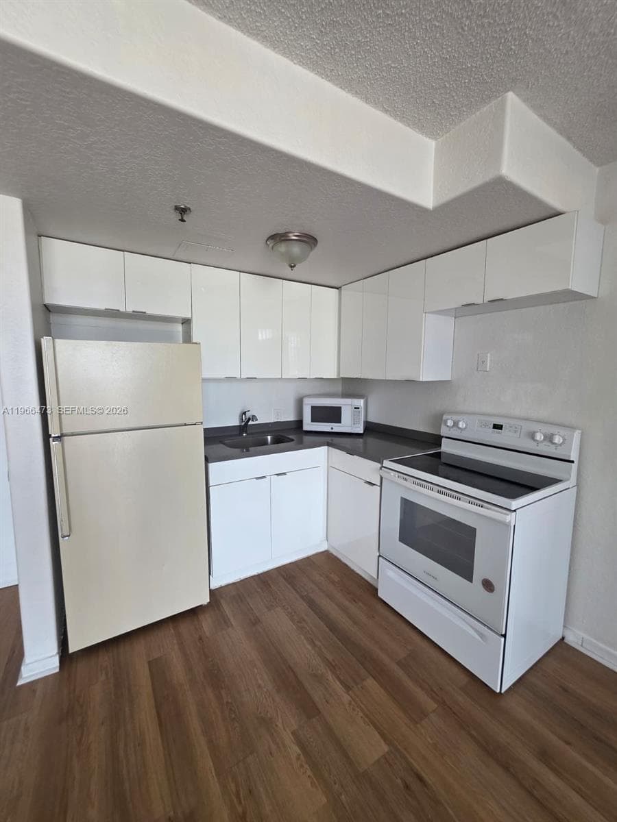 16450 NW 2nd Ave # 214, Miami, FL 33169 photo 4