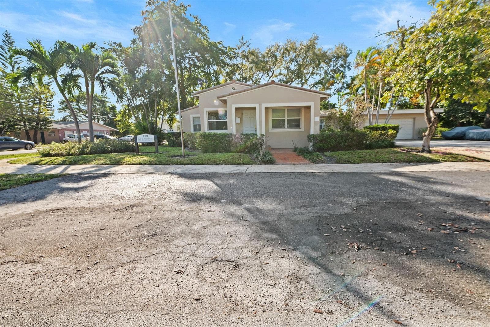 1901 SE 4th Avenue, Fort Lauderdale, FL 33316