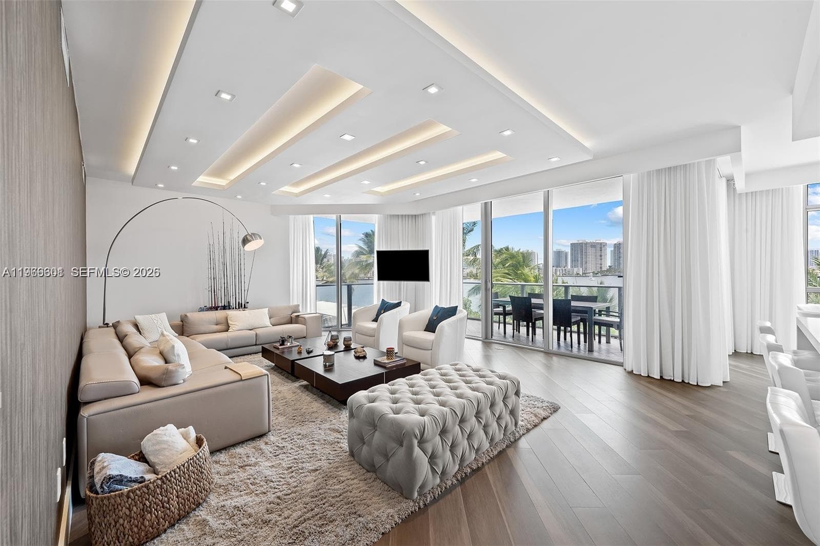 17301 Biscayne Blvd # 2110, North Miami Beach, FL 33160 photo 2