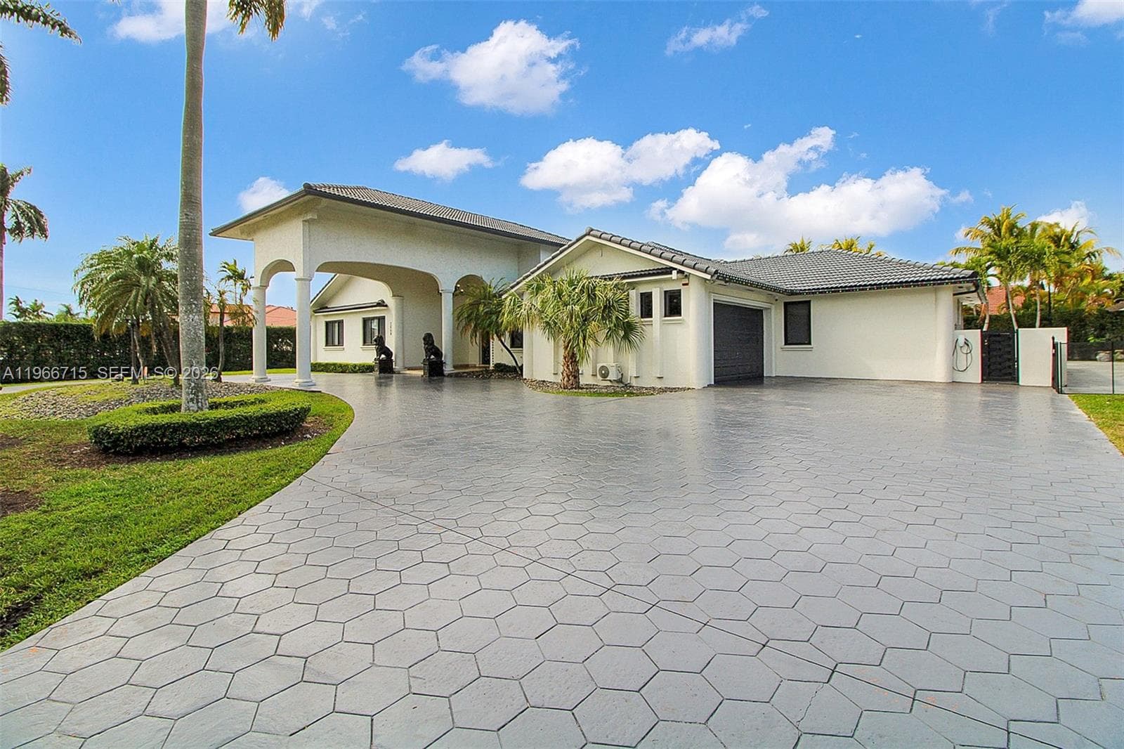 2600 SW 128th Ave, Miami, FL 33175