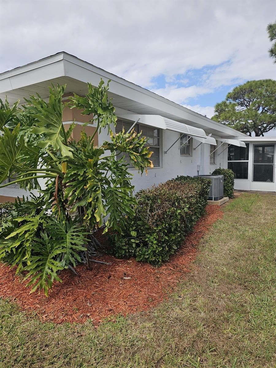 1212 Lakes End Drive # D, Fort Pierce, FL 34982 photo 4