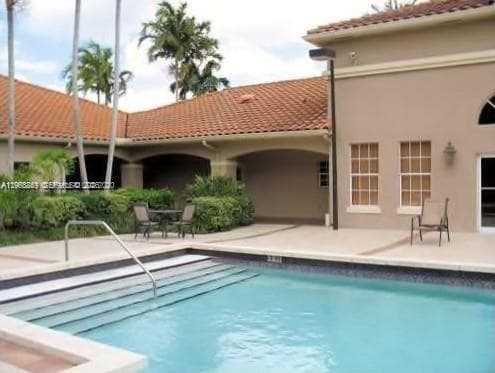 18328 NW 68th Ave # H, Hialeah, FL 33015 photo 3