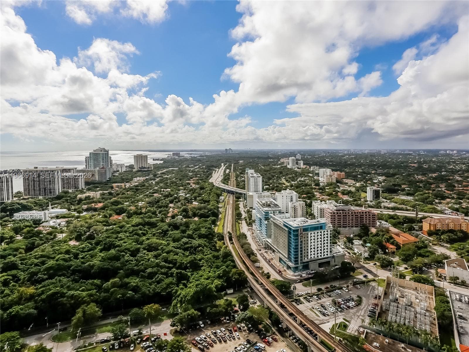 60 SW 13th St # 3404, Miami, FL 33130 photo 4