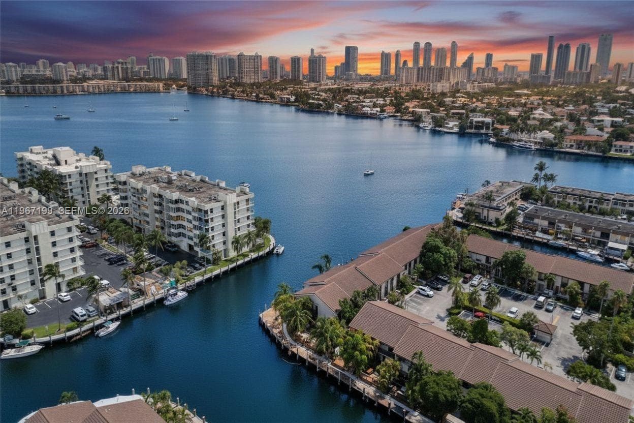 2689 NE 165th St # 56, North Miami Beach, FL 33160 photo 3