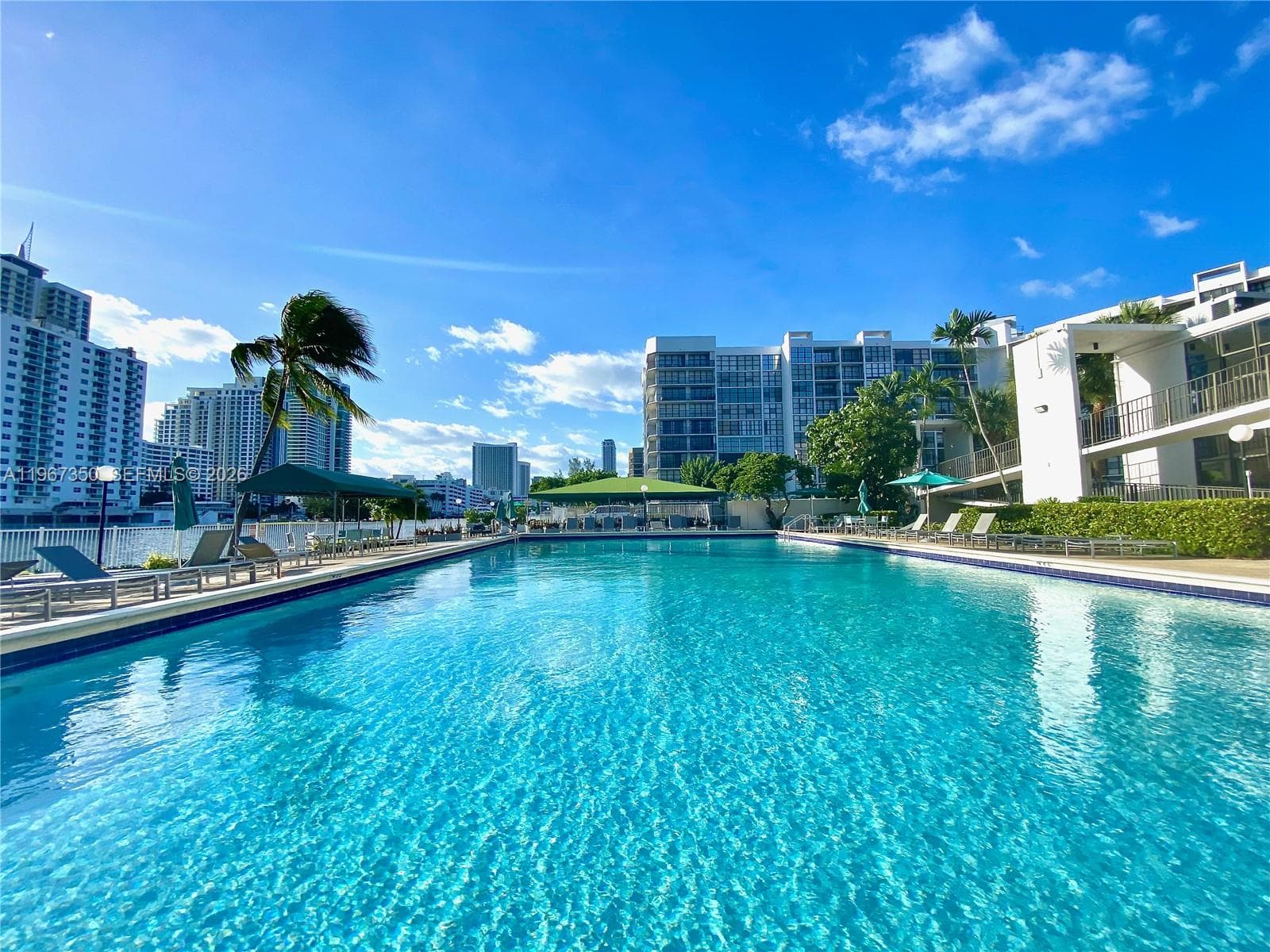 800 Parkview Dr # 1007, Hallandale Beach, FL 33009 photo 3