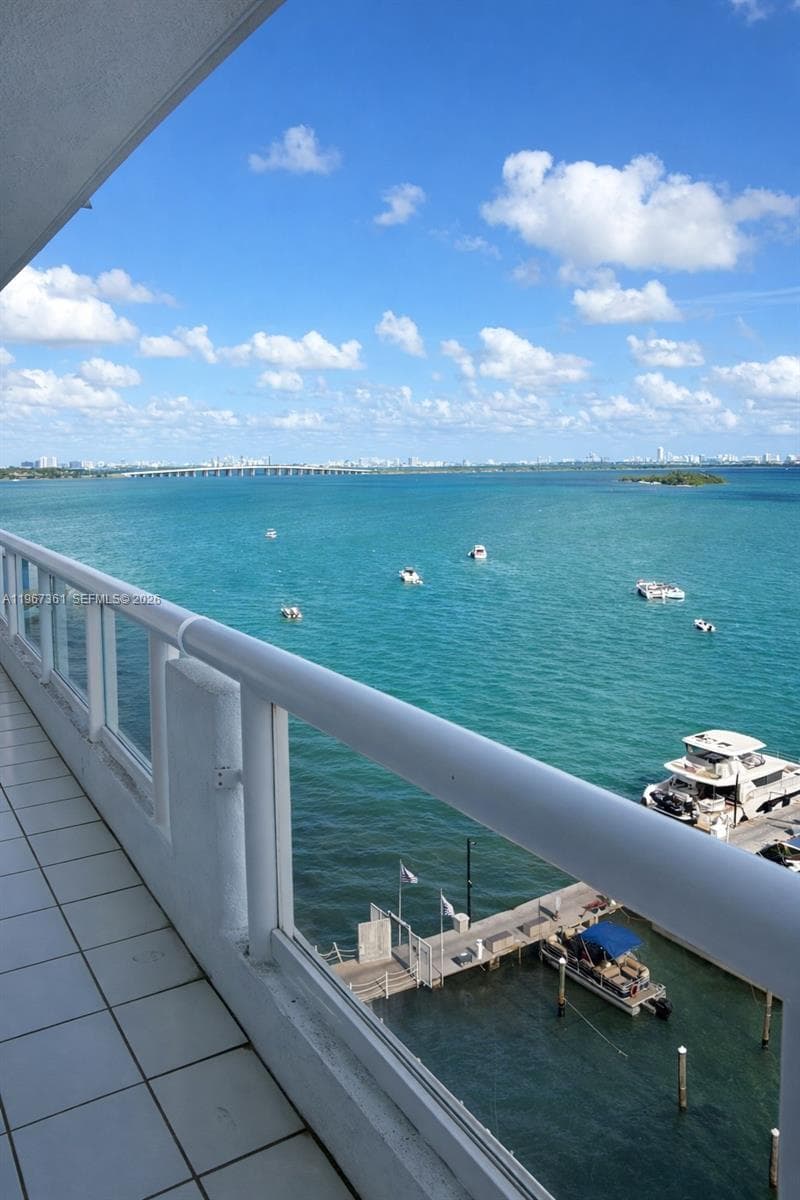 1717 N Bayshore Dr # A-1132, Miami, FL 33132