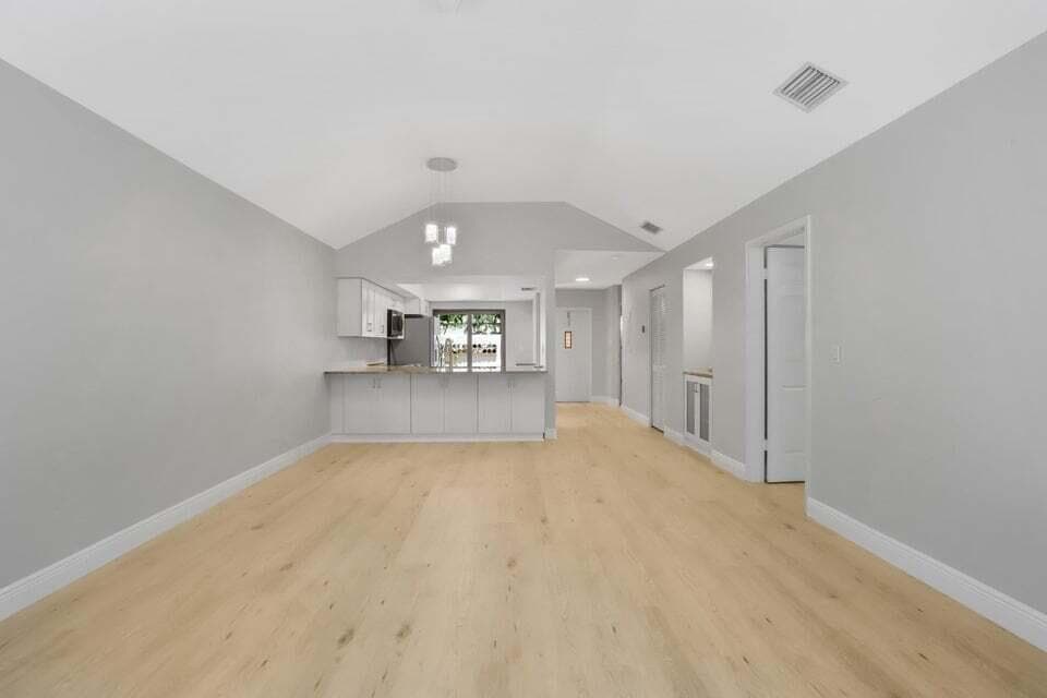 3113 Kingswood Terrace, Boca Raton, FL 33431 photo 4