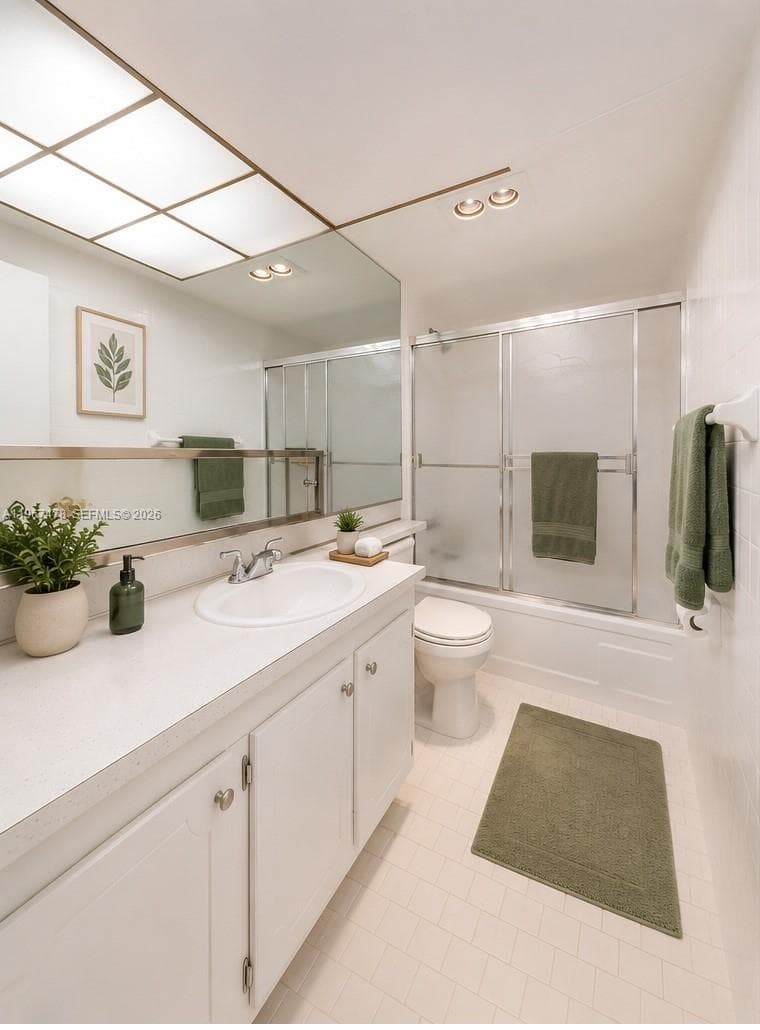 301 NE 14th Ave # 702, Hallandale Beach, FL 33009 photo 2