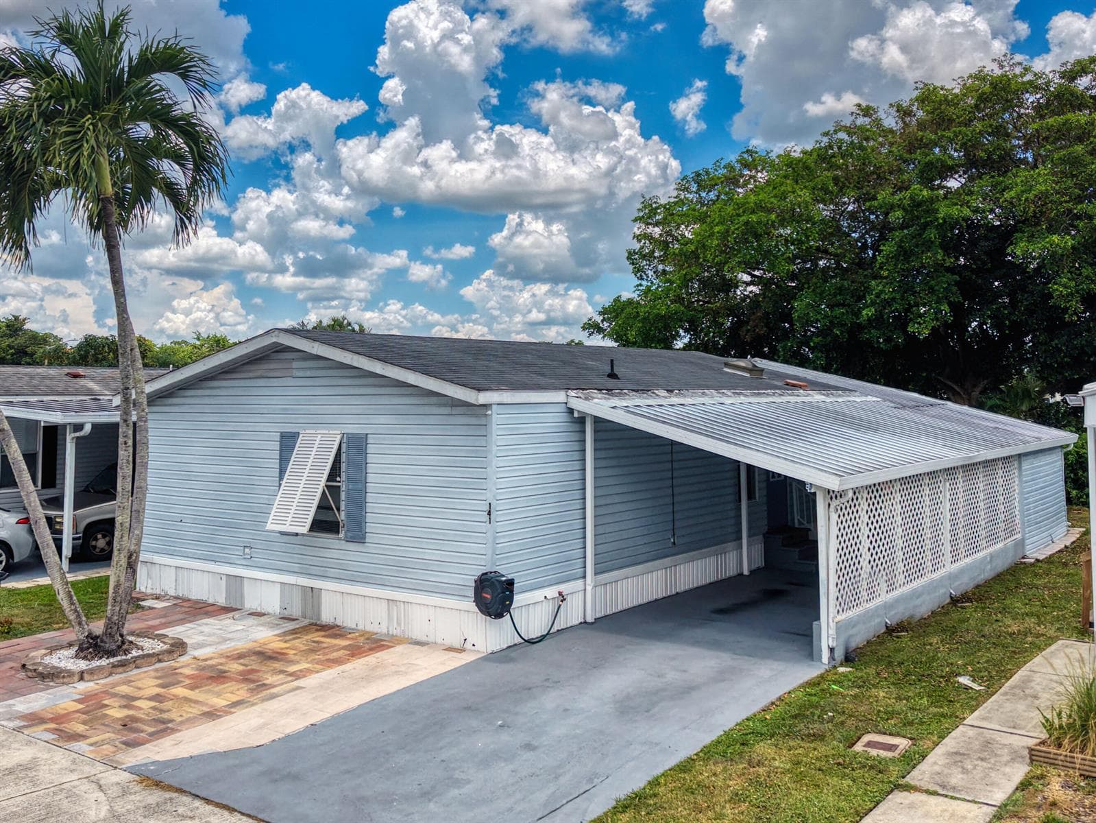 141 Plantation Boulevard, Lake Worth, FL 33467 photo 4