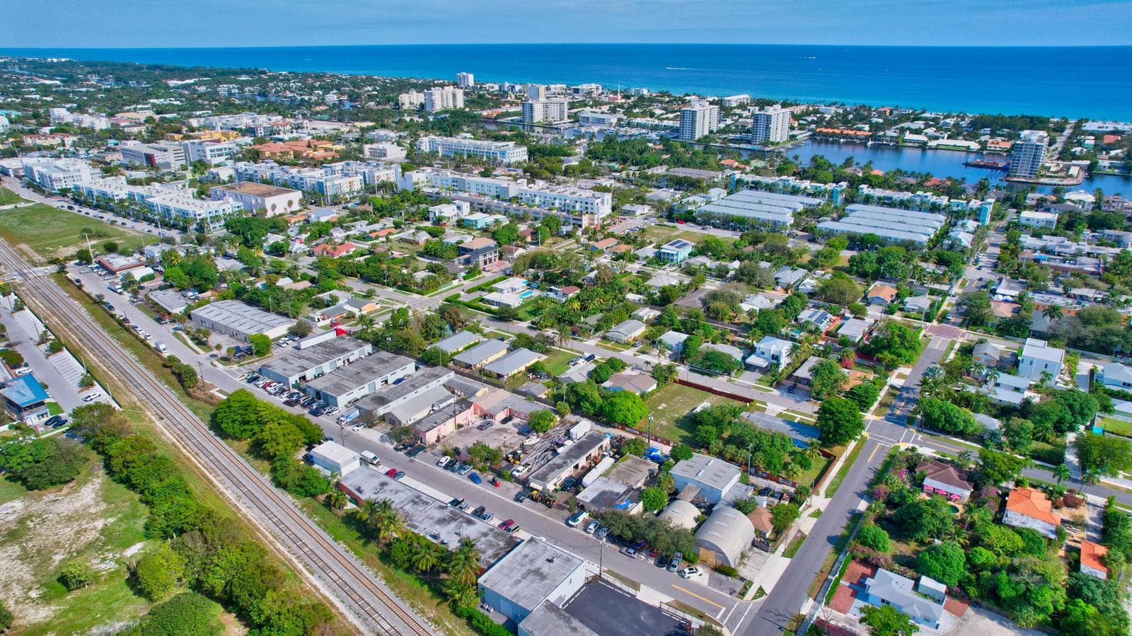 369 SE 2nd Avenue, Delray Beach, FL 33483