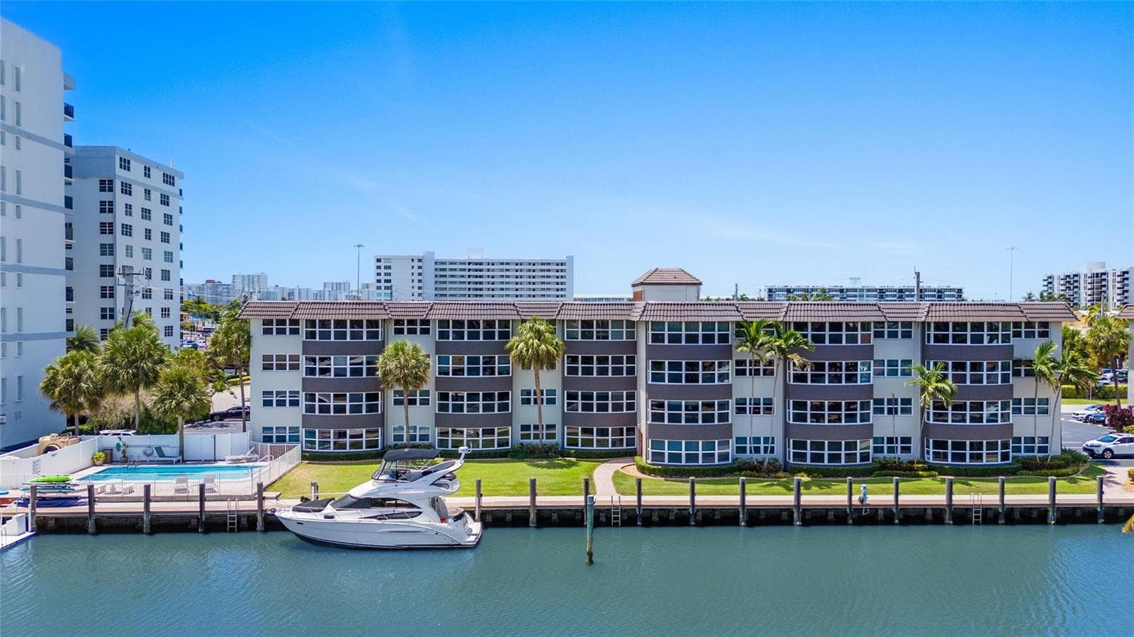 3111 NE 51st Street # 305, Fort Lauderdale, FL 33308 photo 3