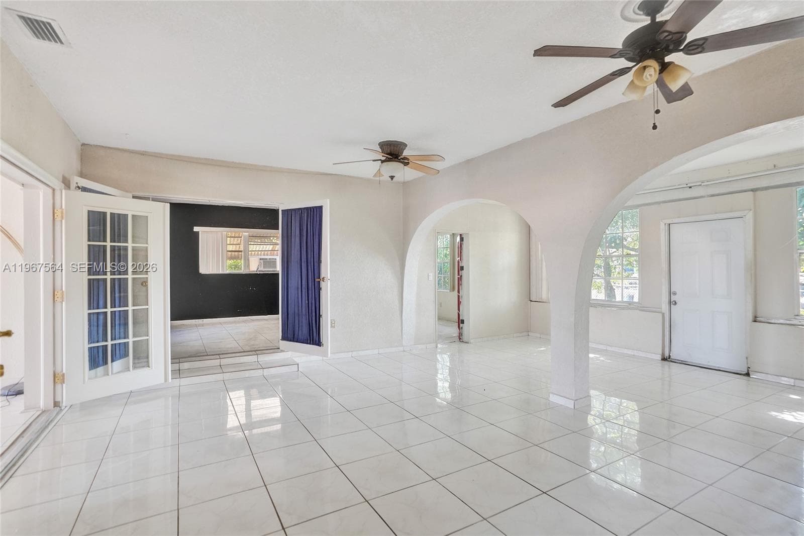 4966 NW 39th St, Lauderdale Lakes, FL 33319 photo 4
