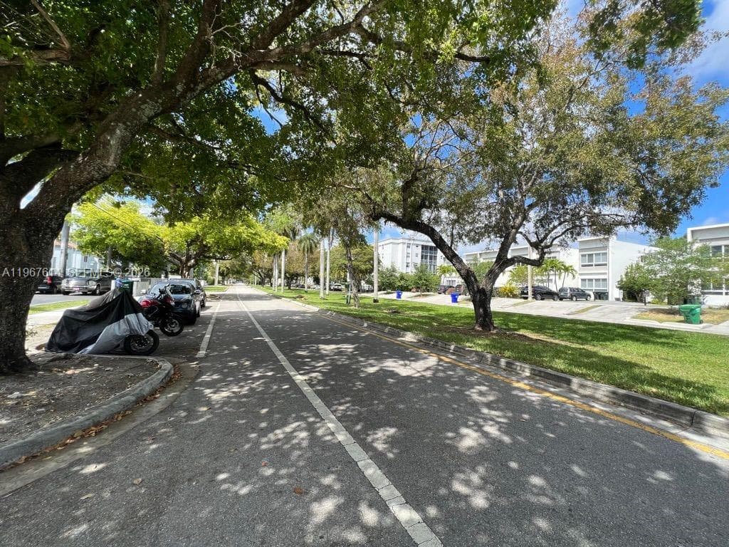 2430 NE 135th St # 105, North Miami, FL 33181 photo 3