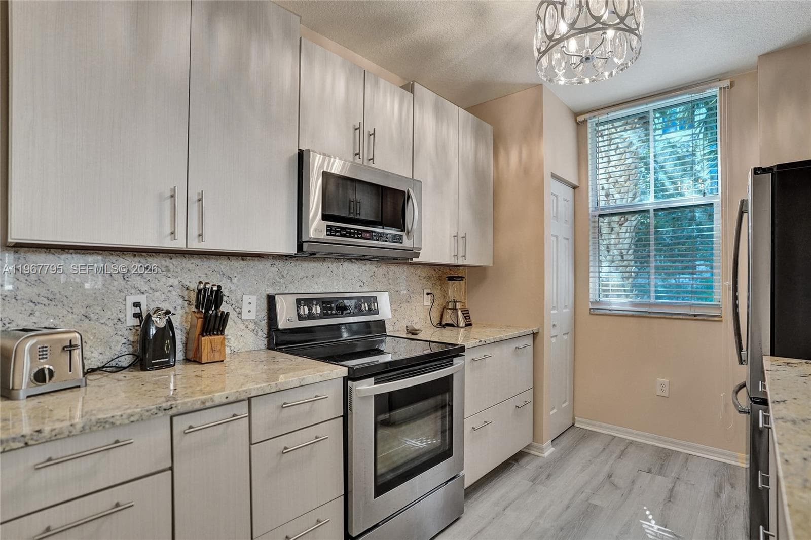 2421 NE 65th St # 202, Fort Lauderdale, FL 33308 photo 3
