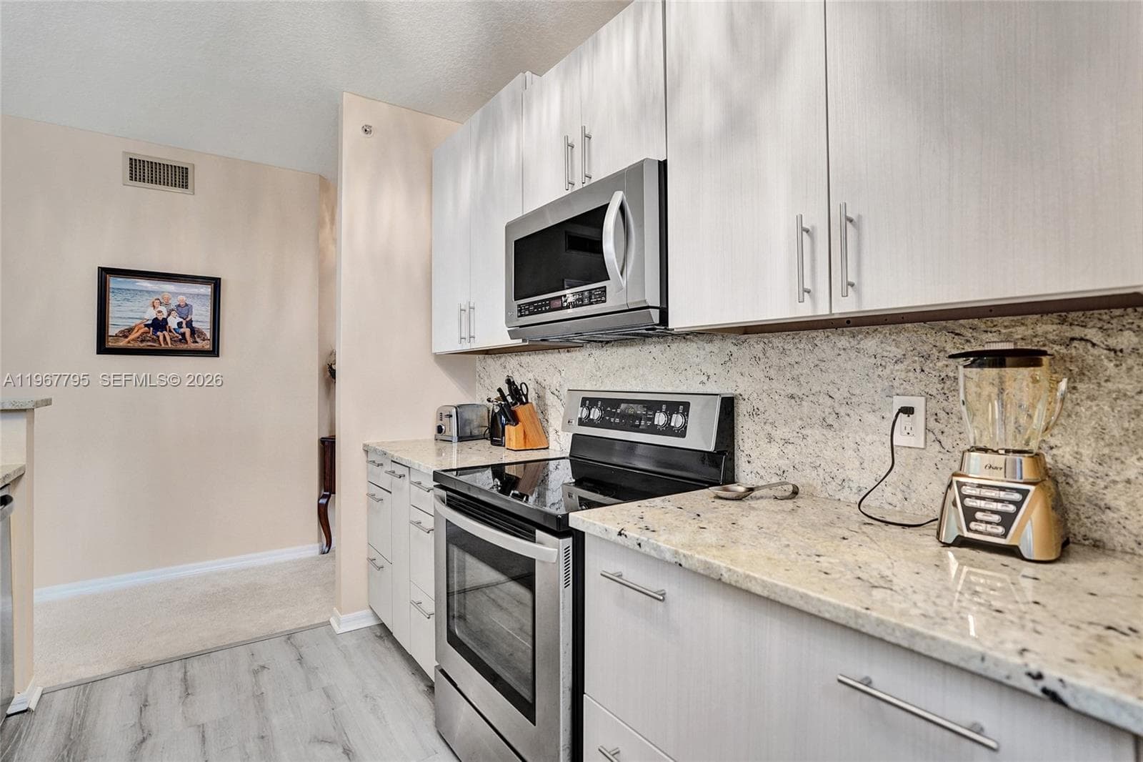 2421 NE 65th St # 202, Fort Lauderdale, FL 33308 photo 4
