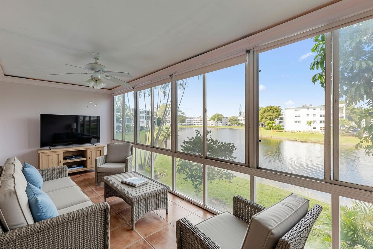 2122 Cambridge F # 2122, Deerfield Beach, FL 33442 photo 2