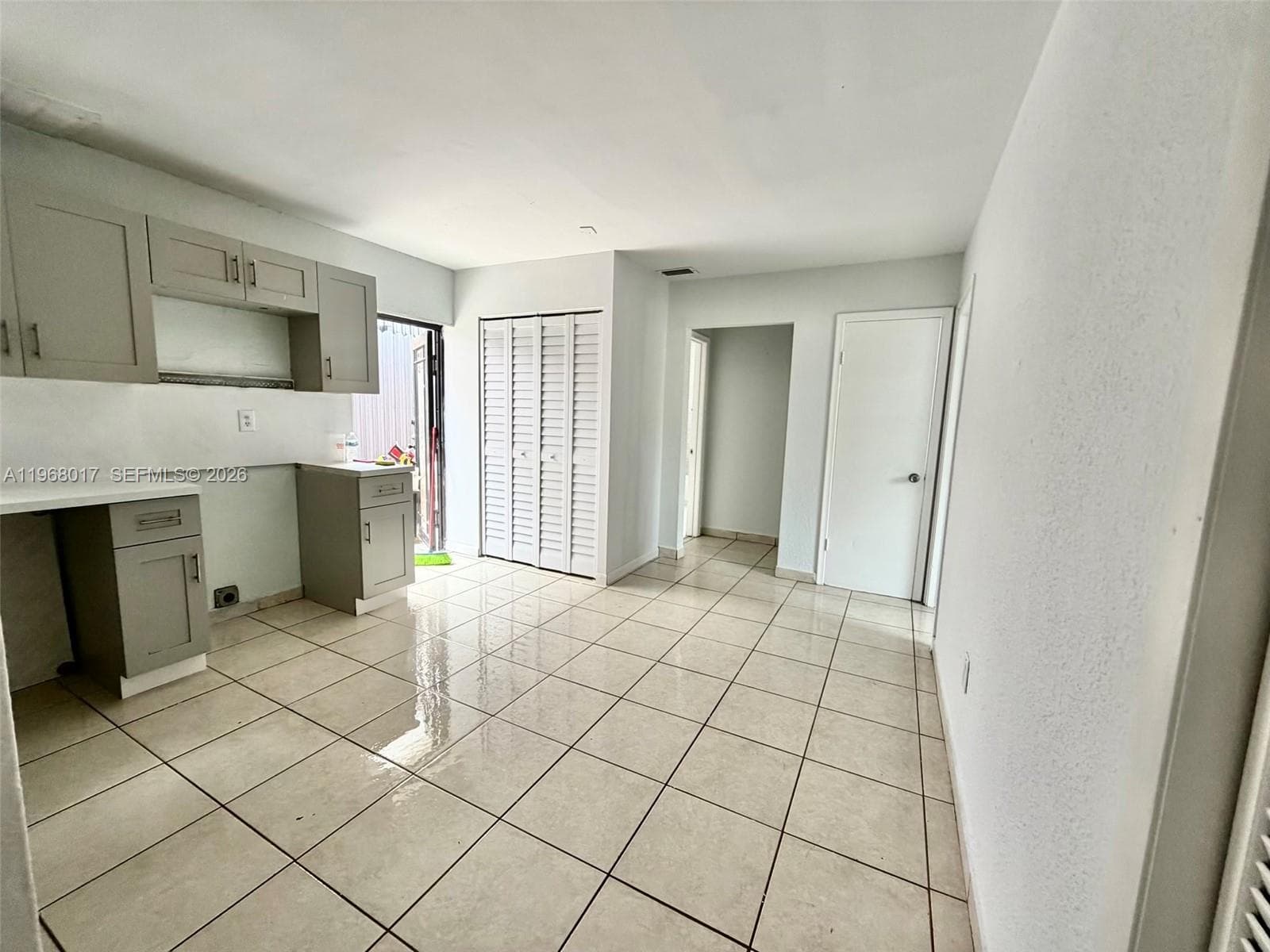 137xx SW 32nd St, Miami, FL 33175 photo 2