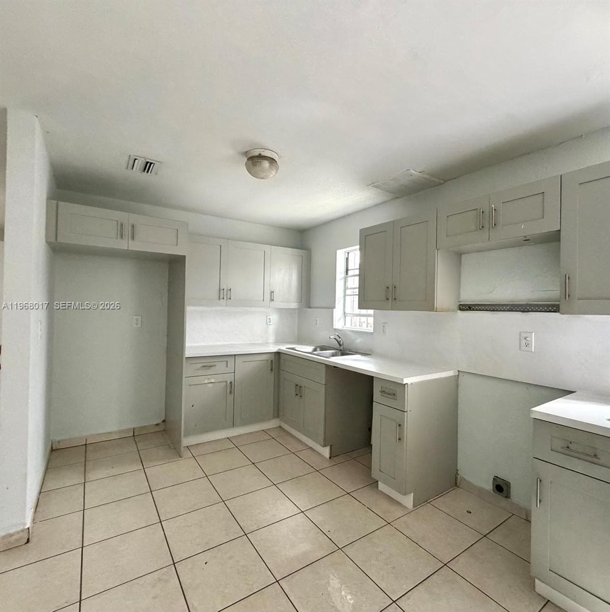 137xx SW 32nd St, Miami, FL 33175 photo 5