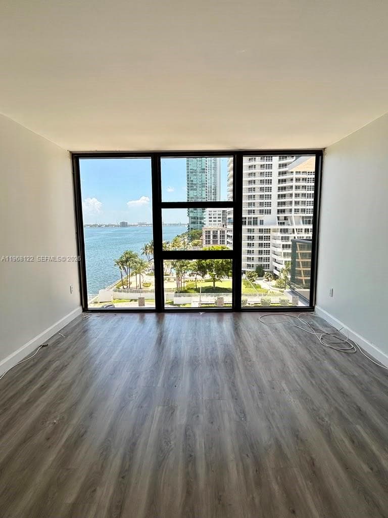 600 NE 36th St # 820, Miami, FL 33137 photo 4