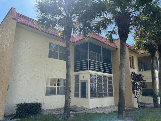 145 Lake Evelyn Drive, West Palm Beach, FL 33411 photo 4