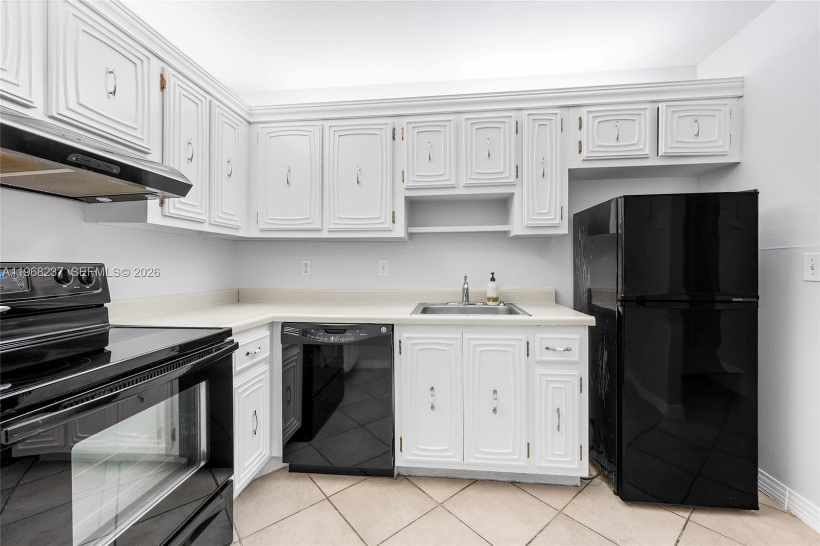 2861 Somerset Dr # 104, Lauderdale Lakes, FL 33311 photo 4