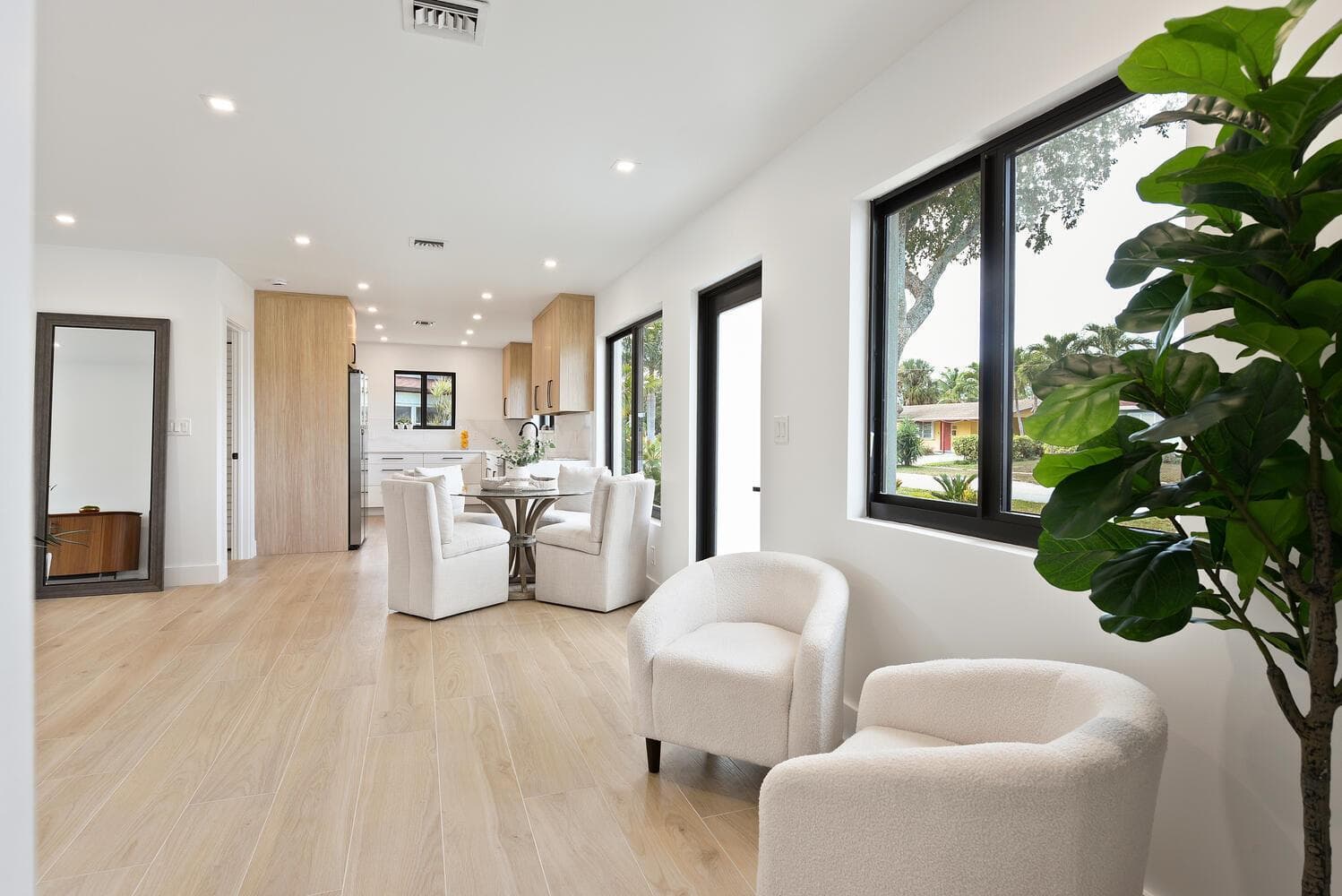1320 S Deerfield Avenue, Deerfield Beach, FL 33441 photo 2