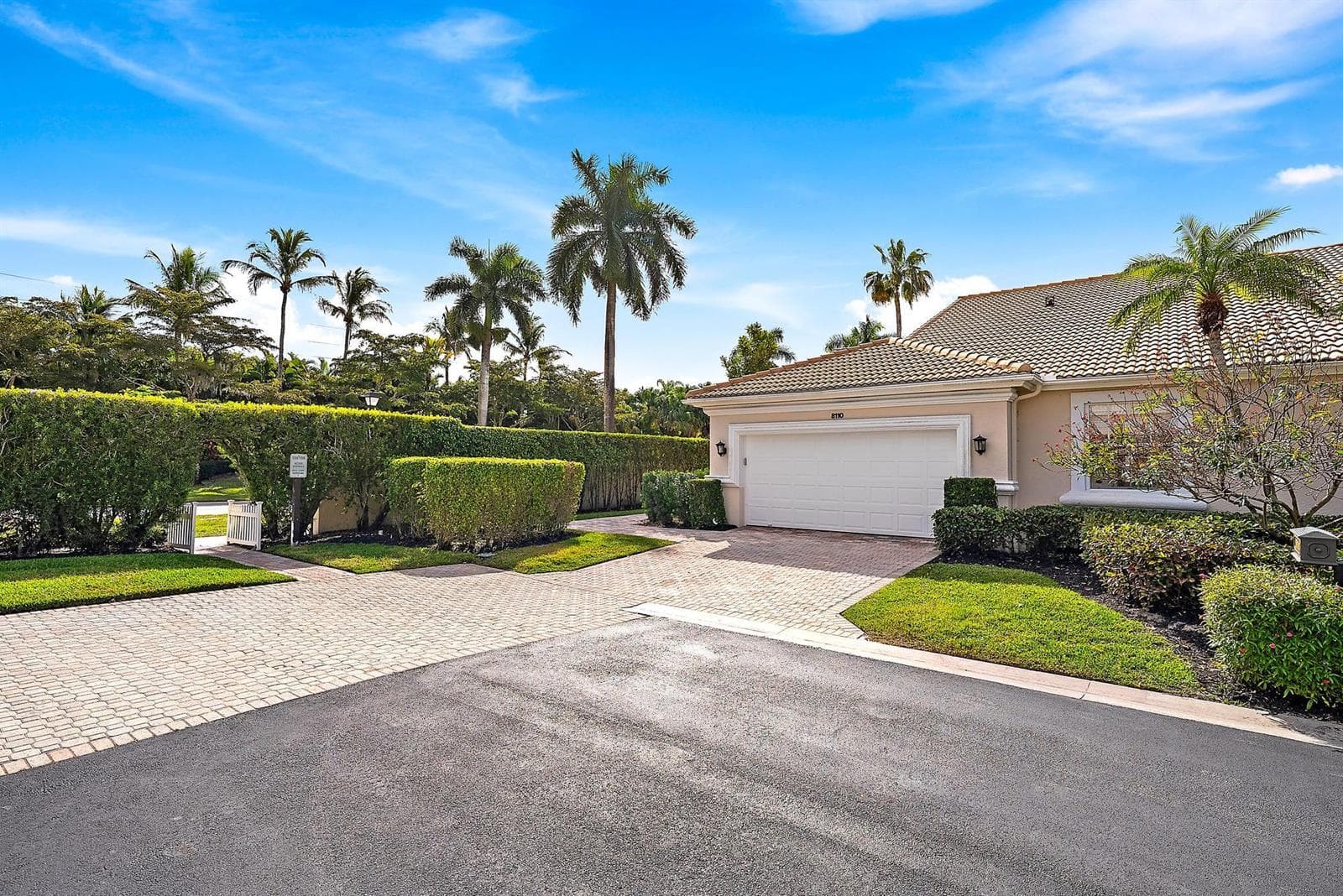 8110 Sandpiper Way, West Palm Beach, FL 33412