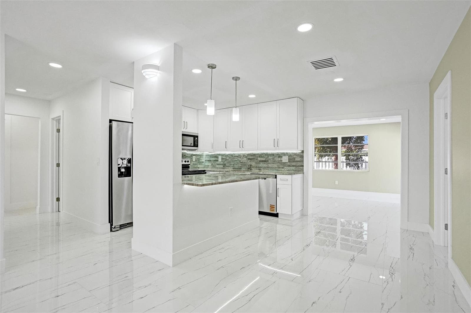 1437 SW 1st Avenue, Deerfield Beach, FL 33441 photo 5