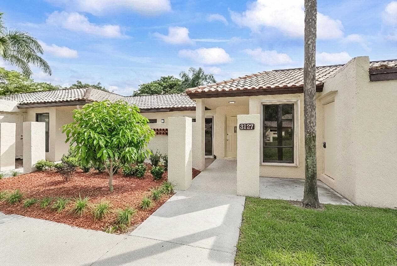 3127 Kingswood Terrace, Boca Raton, FL 33431 photo 2
