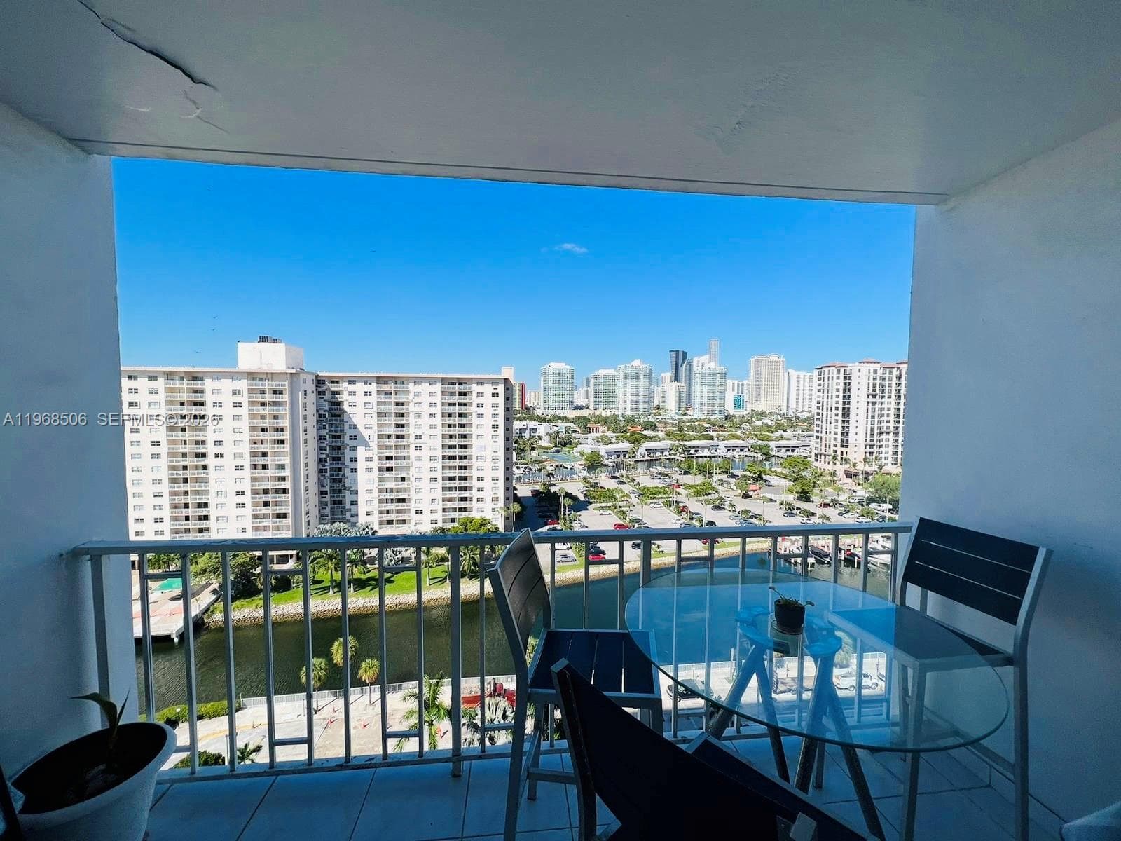 500 Bayview Dr # 1417, Sunny Isles Beach, FL 33160 photo 2