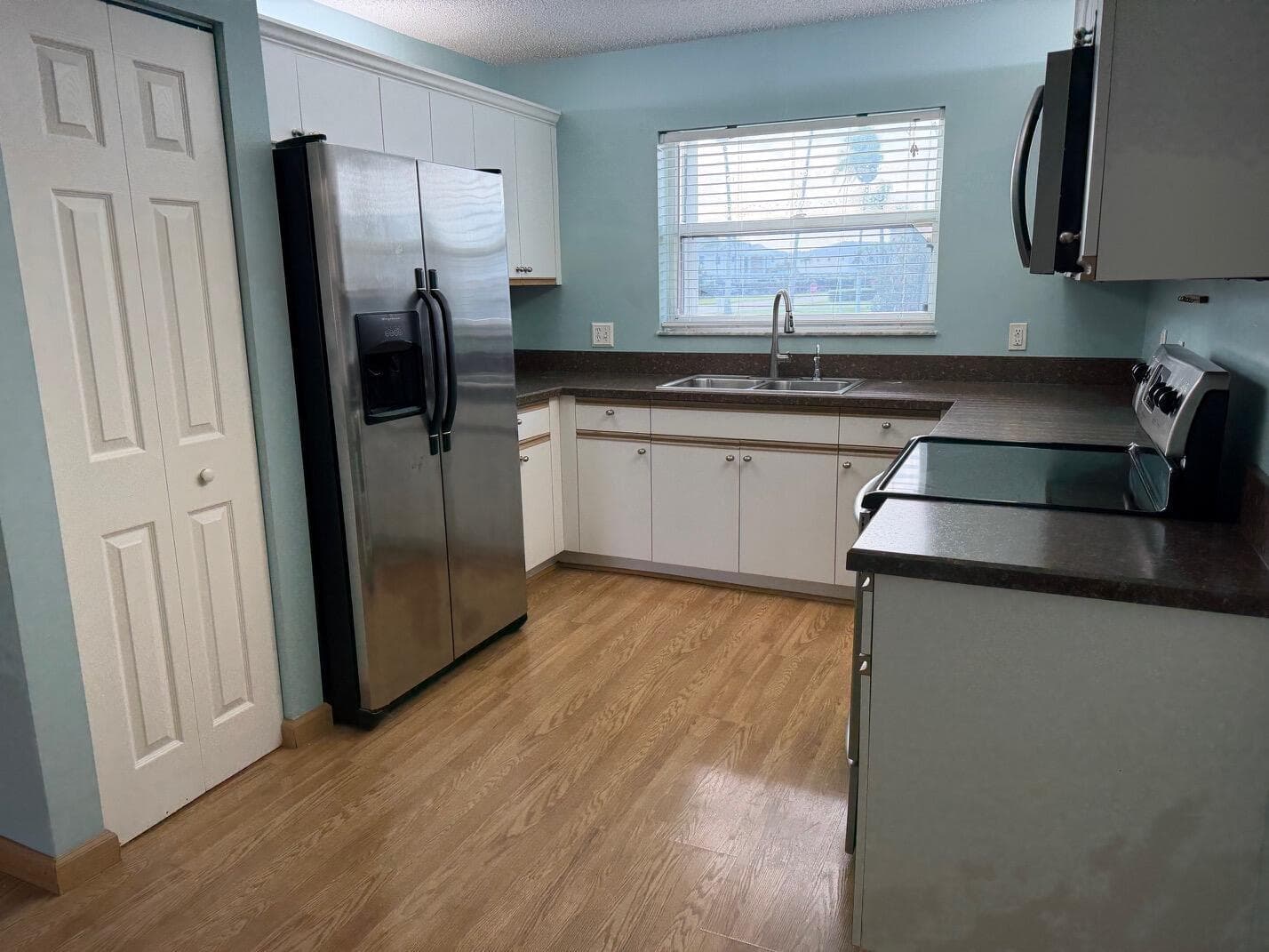 670 E Lake Jasmine Circle # 106, Vero Beach, FL 32962 photo 4