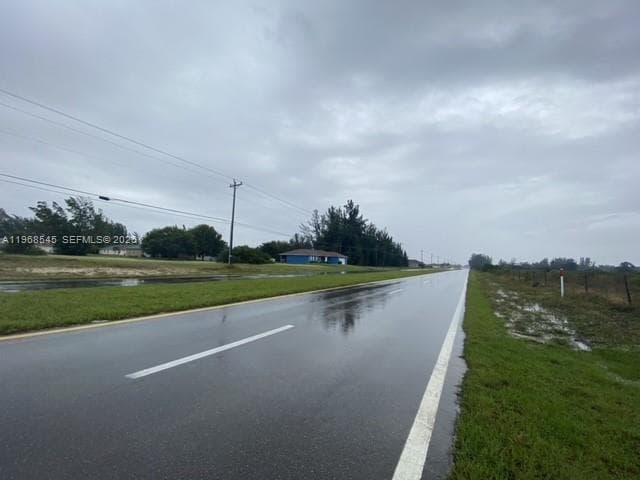 527 N Nelson Rd N, Cape Coral, FL 33993
