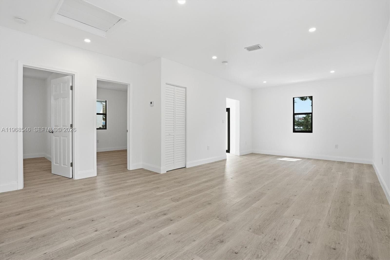 4237 SW 7th St, Miami, FL 33134 photo 4