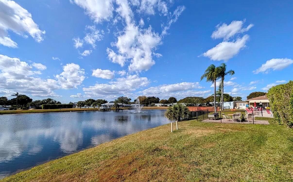 370 High Point Boulevard # C, Delray Beach, FL 33445 photo 2