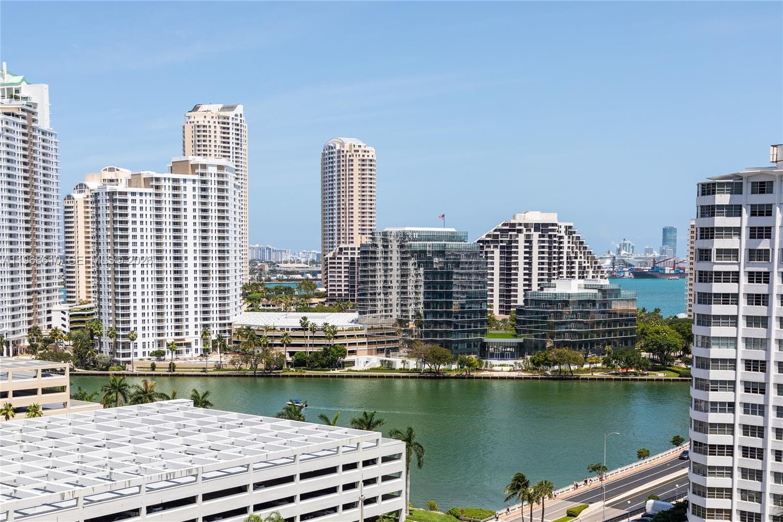 950 Brickell Bay Dr # 1504, Miami, FL 33131