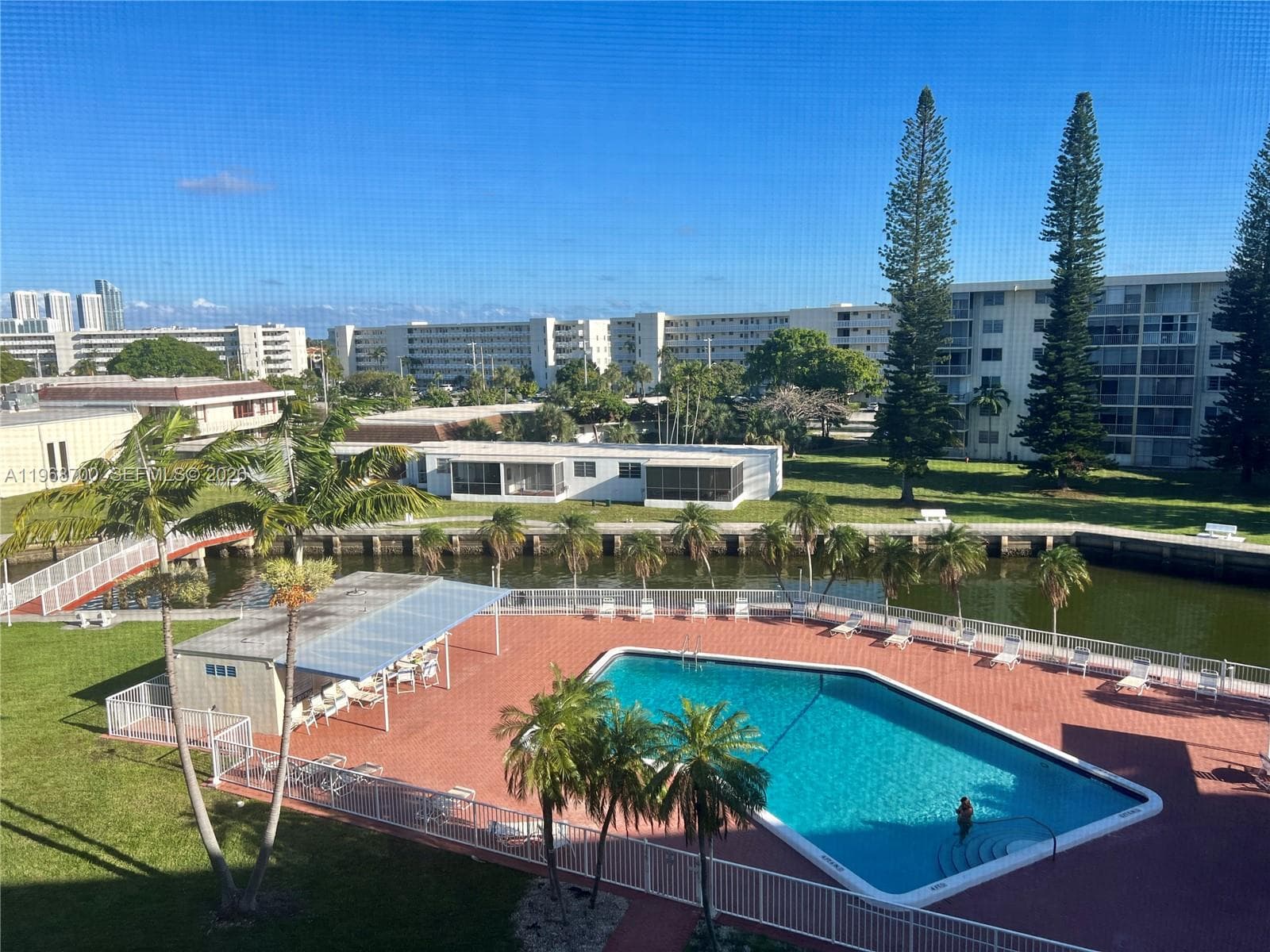 2855 Leonard Dr # H202, Aventura, FL 33160 photo 2