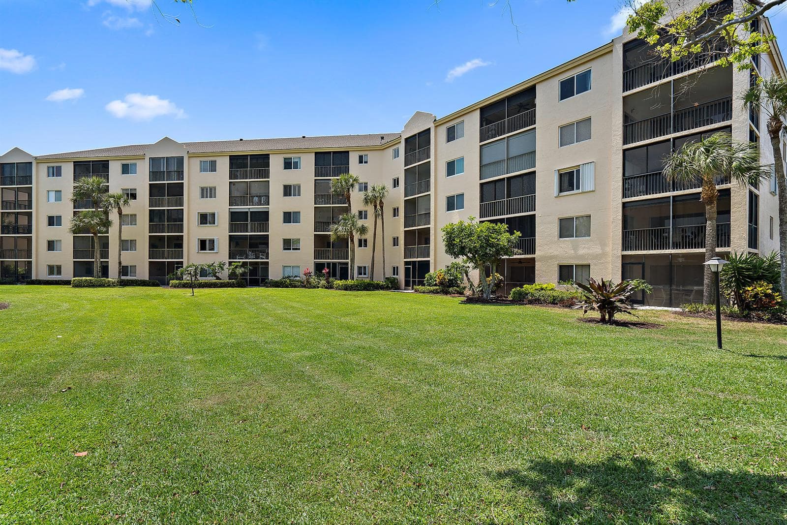 275 Palm Avenue # C203, Jupiter, FL 33477 photo 2